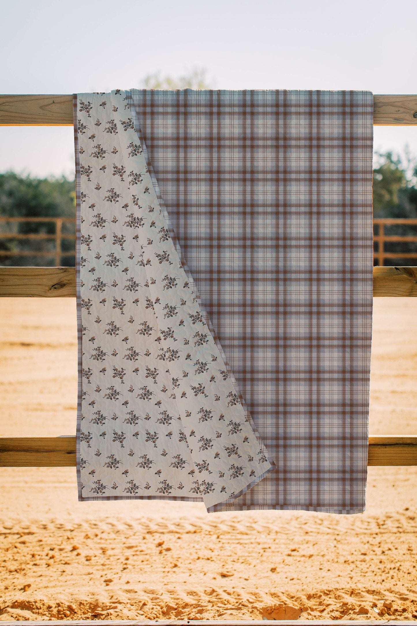 Remi Plaid Grey Quilt
